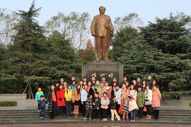 传承“骆驼精神”，践行“两学一做”